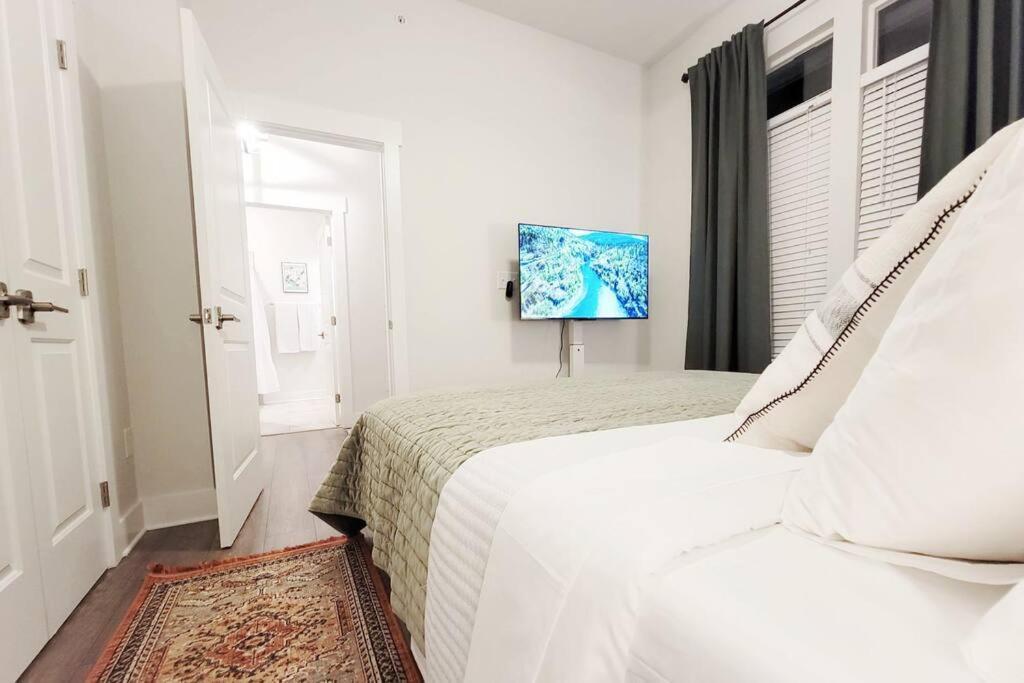 シャーロットNew Stylish Getaway- 5 Mil To Uptown/3 Smart Tvs!アパートメント エクステリア 写真