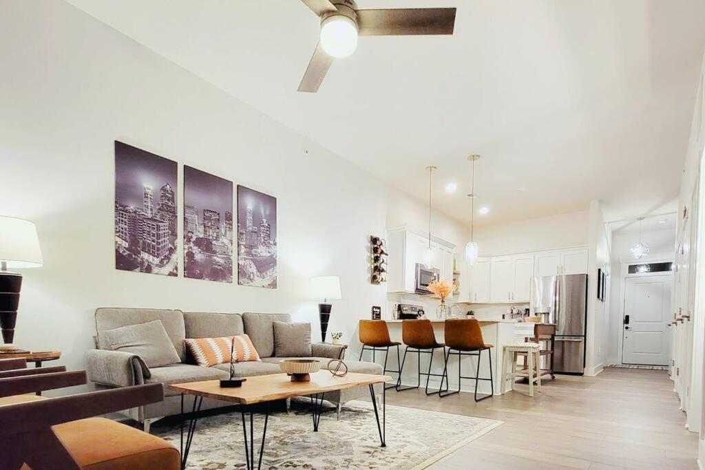 シャーロットNew Stylish Getaway- 5 Mil To Uptown/3 Smart Tvs!アパートメント エクステリア 写真